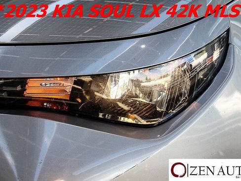 Used 2023 Kia Soul LX w/ Option Group 015 image 41