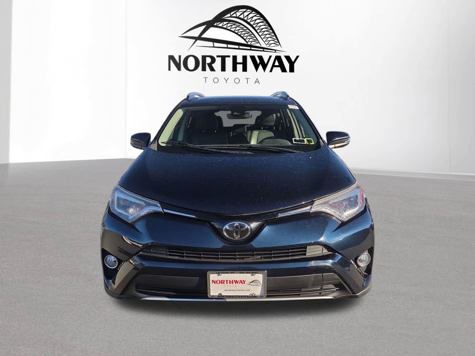 Used 2018 Toyota RAV4 Limited w/ All Weather Liner Package AWD/4WD image 8