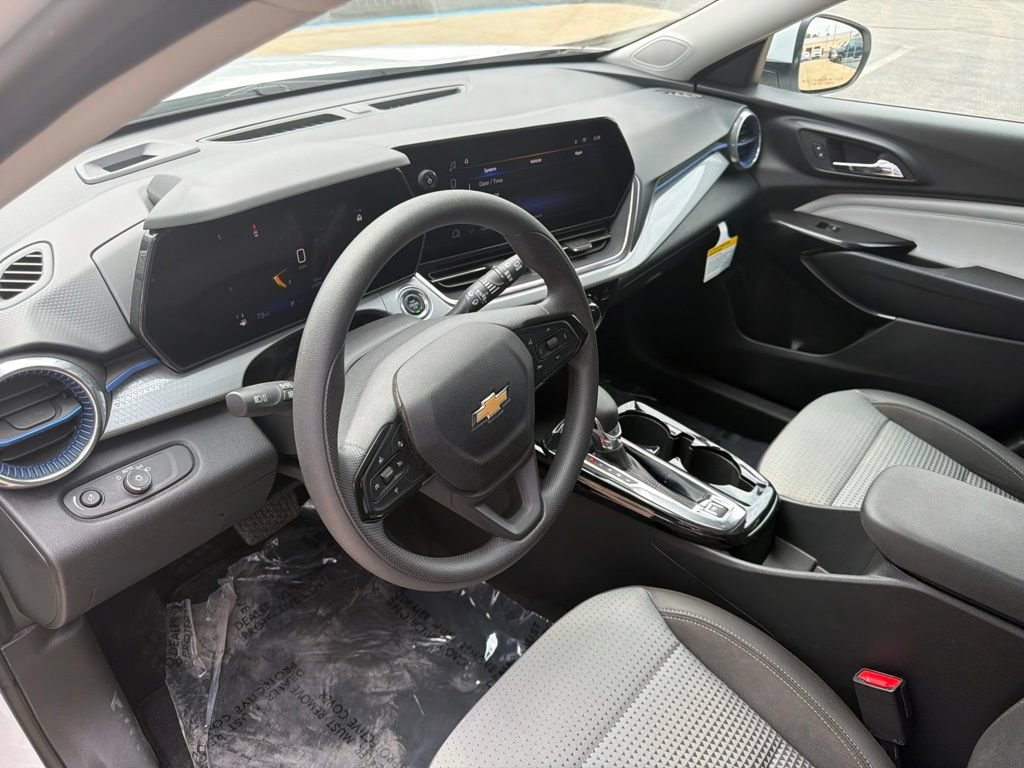 Used 2024 Chevrolet Trax LT FWD image 11