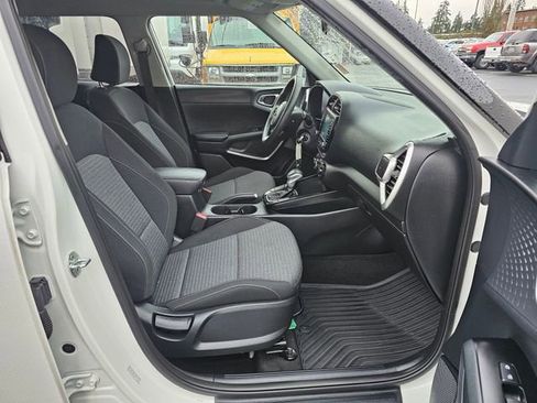 Used 2021 Kia Soul S image 12
