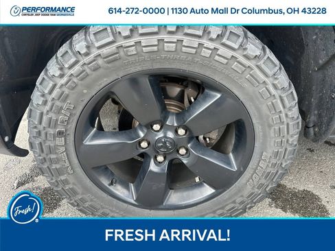 Used 2016 RAM 1500 Express w/ Black Ram 1500 Express Group AWD/4WD image 10