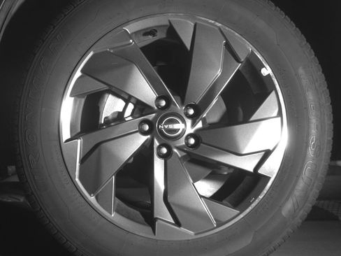 Used 2025 Nissan Rogue SV image 12