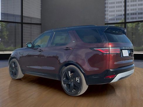 New 2026 Land Rover Discovery Limited Edition image 3
