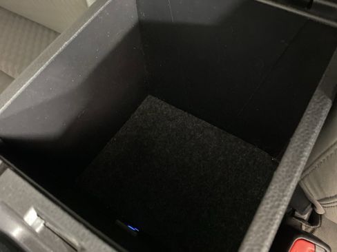 Used 2022 Toyota Tacoma SR image 18