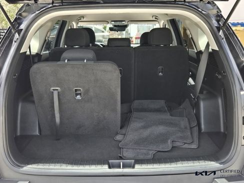 Certified 2022 Kia Sorento LX image 14