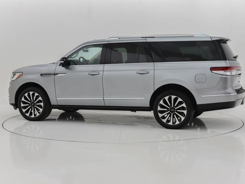 Used 2024 Lincoln Navigator L Reserve image 27
