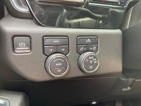 Used 2023 Chevrolet Silverado 1500 RST w/ Redline Edition AWD/4WD image 25