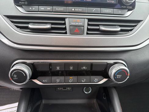 Used 2023 Nissan Altima 2.5 SR FWD image 25