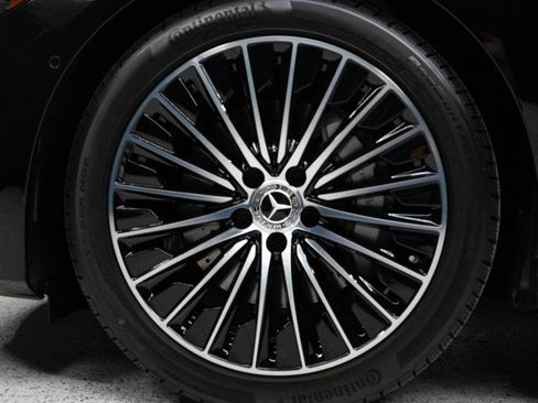 New 2027 Mercedes-Benz CLE 300 4MATIC Coupe image 5