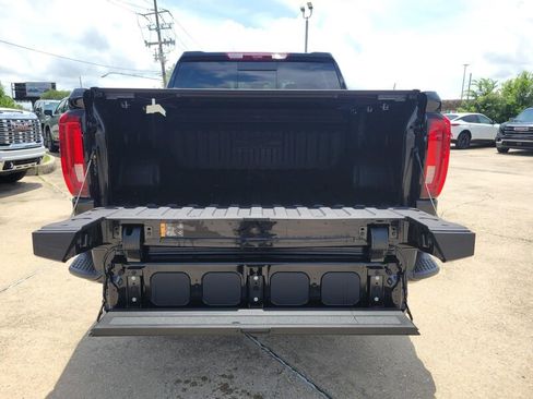 New 2026 GMC Sierra 1500 AT4 w/ AT4 Premium Package AWD/4WD image 7