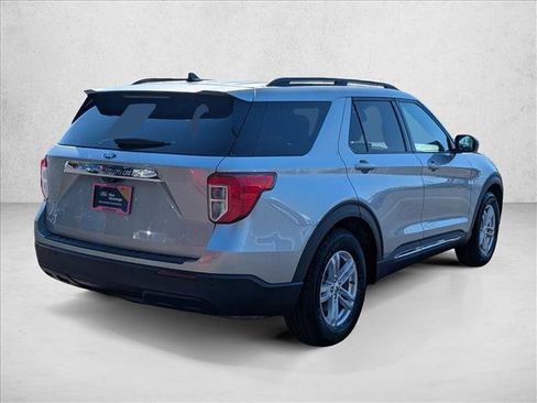 Certified 2023 Ford Explorer XLT image 5