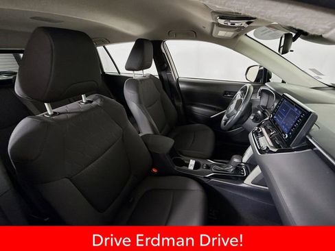 Certified 2022 Toyota Corolla Cross LE FWD image 23