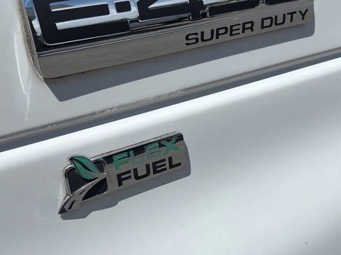 Used 2011 Ford E-450 and Econoline 450 Super Duty RWD image 11