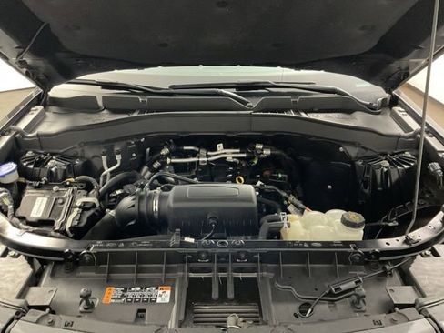 Used 2021 Ford Explorer XLT w/ Equipment Group 202A image 22