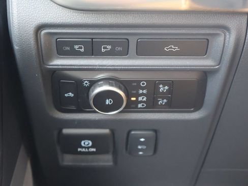 Used 2023 Ford F150 Lariat w/ Max Trailer Tow Package AWD/4WD image 17