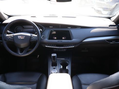 Used 2019 Cadillac XT4 Premium Luxury w/ Cold Weather Package AWD/4WD image 40