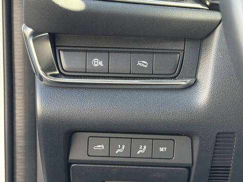 Used 2025 MAZDA CX-30 AWD 2.5 S w/ Premium Package image 17