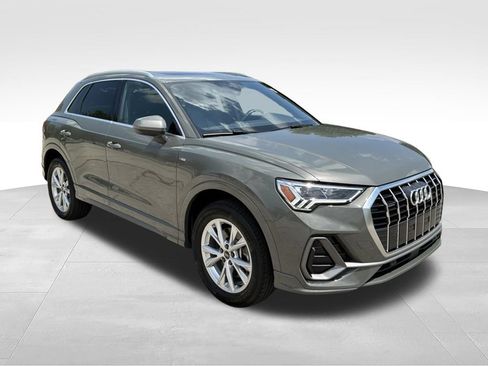 Used 2025 Audi Q3 2.0T Premium AWD/4WD image 8