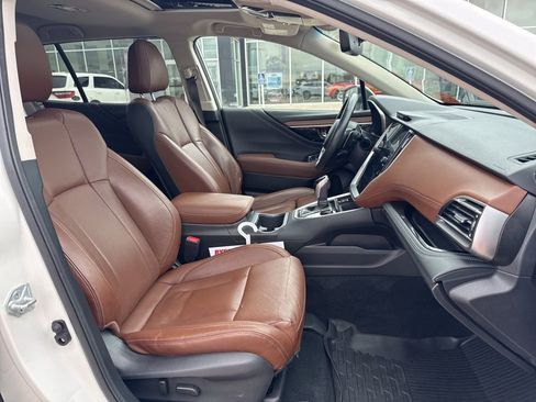 Used 2022 Subaru Outback Touring XT AWD/4WD image 27