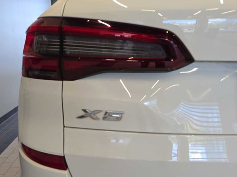 Used 2020 BMW X5 xDrive40i w/ M Sport Package AWD/4WD image 18