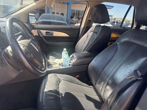 Used 2013 Lincoln MKX Base image 10