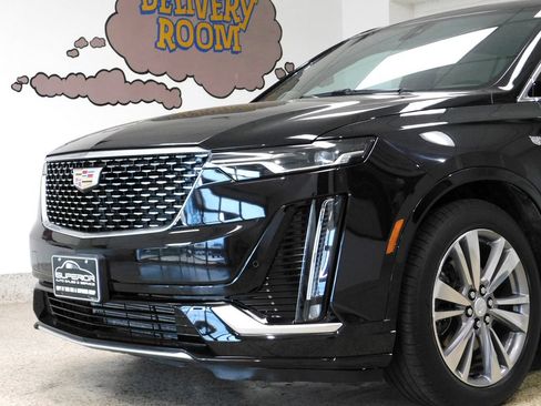 Used 2025 Cadillac XT6 Premium Luxury AWD/4WD image 15