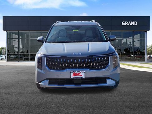 New 2026 Kia Carnival EX image 3