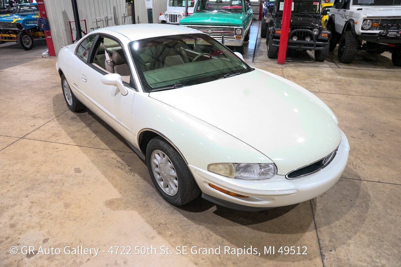 Used 1998 Buick Riviera Supercharged Coupe FWD image 14