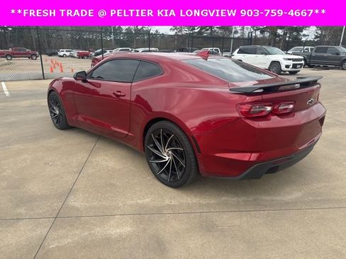 Used 2021 Chevrolet Camaro LT w/ Technology Package image 6