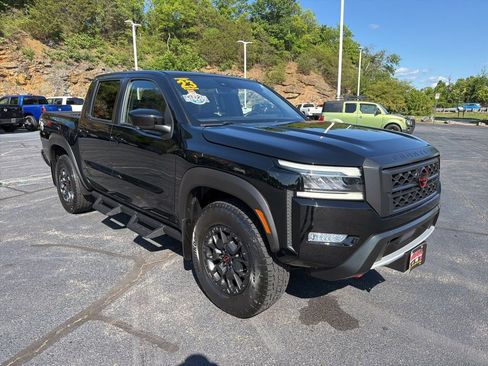 Used 2023 Nissan Frontier PRO-4X w/ Pro-4X Premium Package AWD/4WD image 7