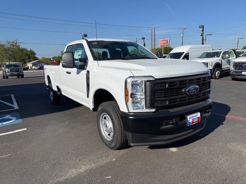 New 2026 Ford F250 XL image 4