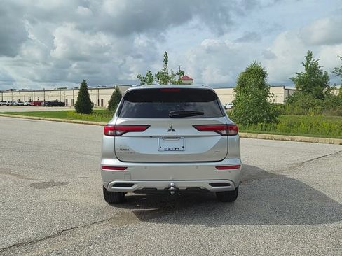 Used 2024 Mitsubishi Outlander SEL AWD/4WD image 6