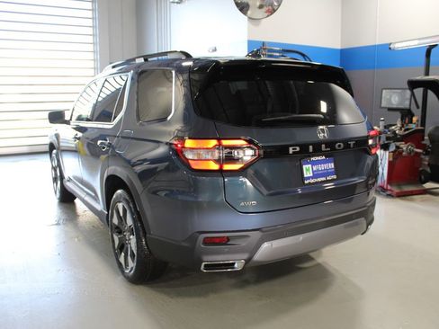 New 2026 Honda Pilot Elite image 9