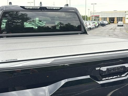New 2026 Toyota Tundra Platinum w/ TRD Off-Road Package AWD/4WD image 36