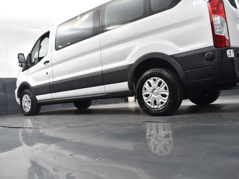 Used 2024 Ford Transit 350 XLT image 22