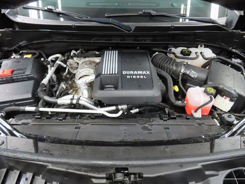 Used 2024 GMC Yukon SLT w/ SLT Luxury Package AWD/4WD image 35