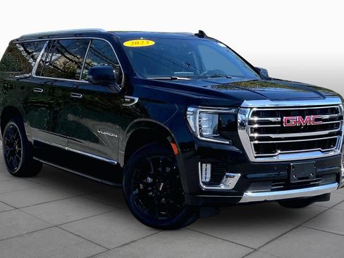 Used 2023 GMC Yukon XL SLT w/ SLT Premium Package AWD/4WD image 3