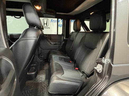 Used 2016 Jeep Wrangler Unlimited Sahara AWD/4WD image 24