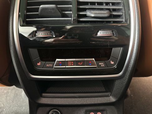 New 2026 BMW X7 M60i AWD/4WD image 23