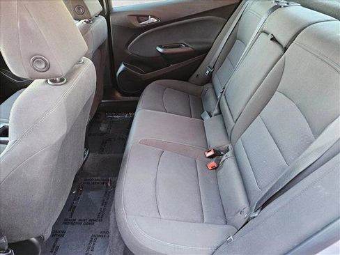 Used 2019 Chevrolet Cruze Diesel image 15