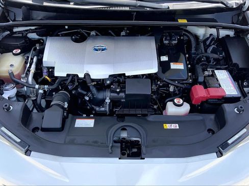 Used 2017 Toyota Prius Four w/ Advanced Technology Package FWD image 31