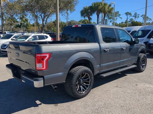 Used 2016 Ford F150 XLT image 5