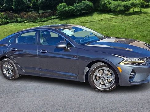 Used 2023 Kia K5 LXS image 2