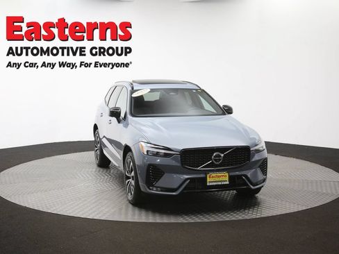 Used 2023 Volvo XC60 B5 Plus AWD/4WD image 55