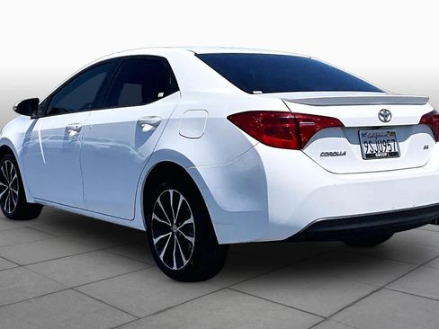 Used 2017 Toyota Corolla SE w/ Carpet Mat Package (TMS) FWD image 11