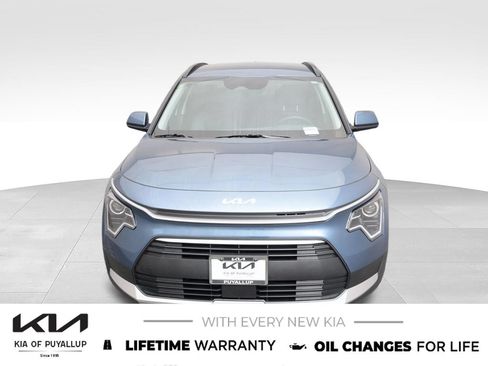 New 2026 Kia Niro EX FWD image 2