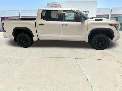 Used 2025 Toyota Tundra TRD Pro w/ TRD Pro Tow Package AWD/4WD image 9