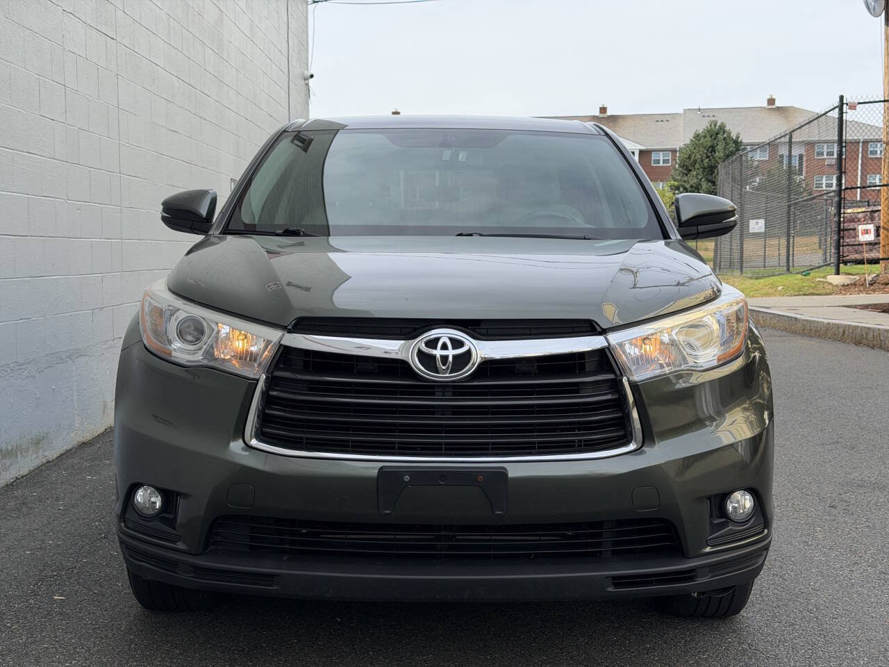 Used 2016 Toyota Highlander Plus AWD/4WD image 5