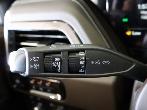 New 2026 GMC Yukon Elevation image 38