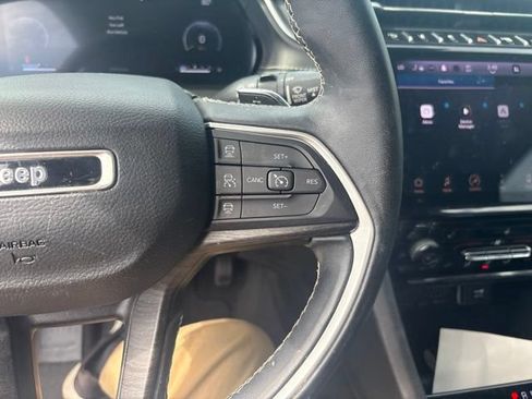 Used 2022 Jeep Grand Cherokee Limited RWD image 39